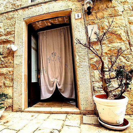 Rubini'S House Hotel Giovinazzo Bagian luar foto