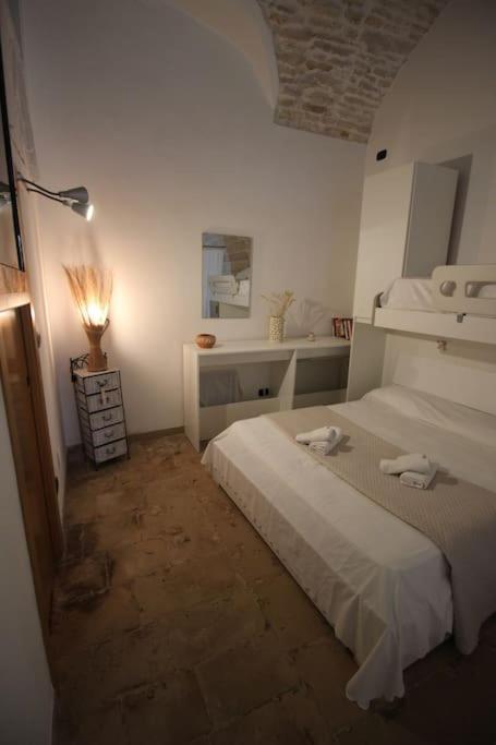 Rubini'S House Hotel Giovinazzo Bagian luar foto