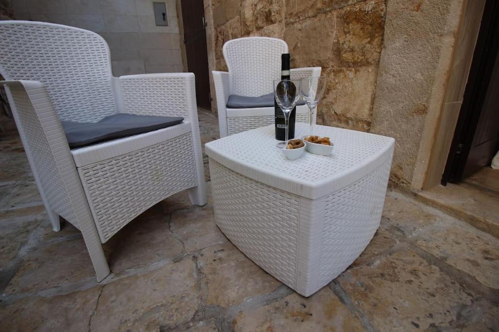 Rubini'S House Hotel Giovinazzo Bagian luar foto