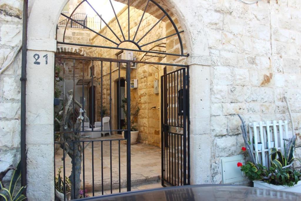 Rubini'S House Hotel Giovinazzo Bagian luar foto
