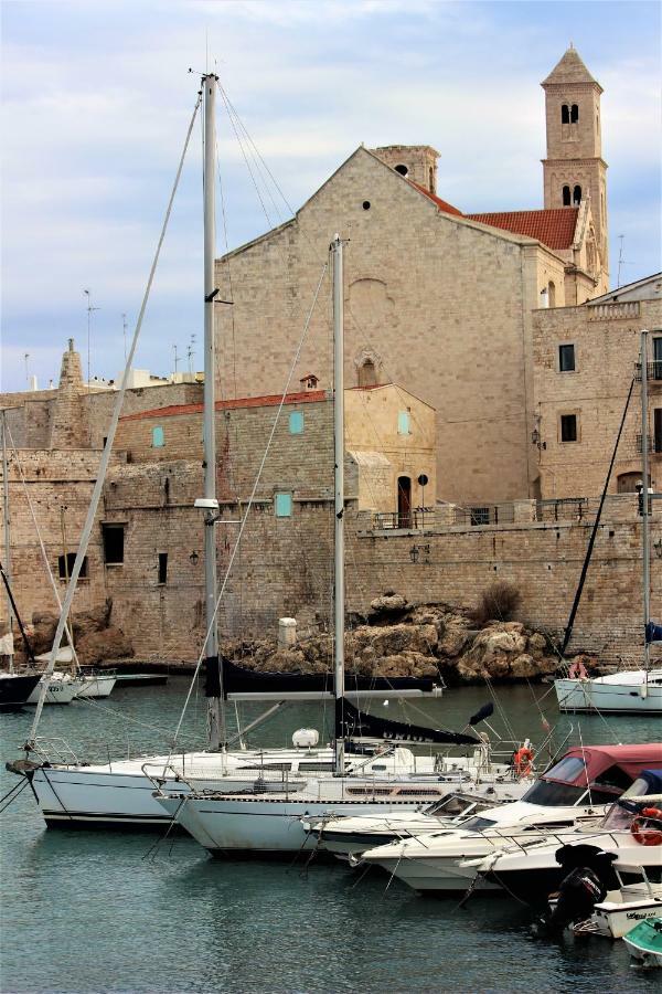 Rubini'S House Hotel Giovinazzo Bagian luar foto